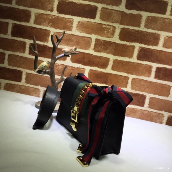 First bag ru Sylvie Gucci 0724